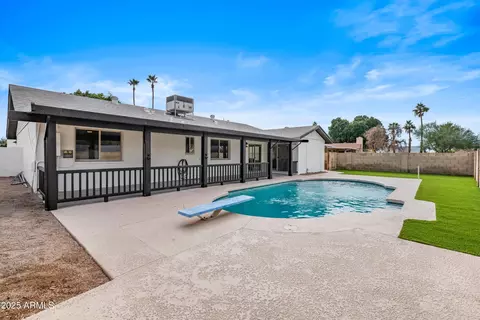 Exterior - 2116 E Colgate Dr, Tempe, AZ 85283 photo 2 of 5