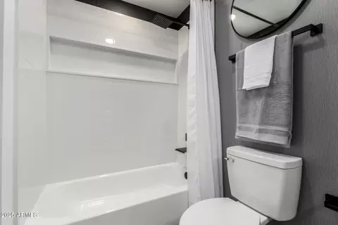 Bath - 2132 E Broadmor Dr, Tempe, AZ 85282 photo 4 of 4