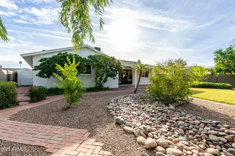 Exterior - 2132 E Broadmor Dr, Tempe, AZ 85282 photo 6 of 6