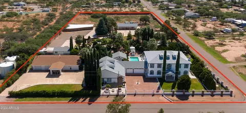 2204 N Maple Ave, Huachuca City, AZ 85616