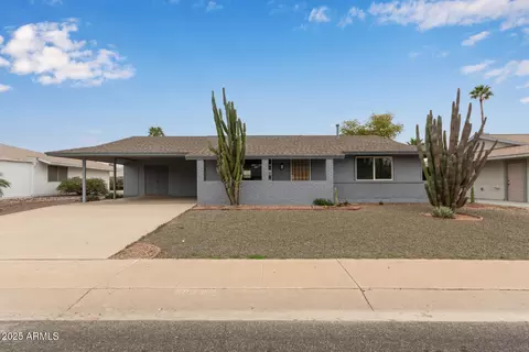 10502 W Meade Dr, Sun City, AZ 85351