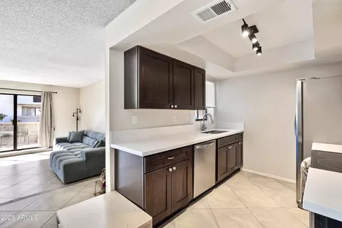 6480 N 82nd St #1116, Scottsdale, AZ 85250