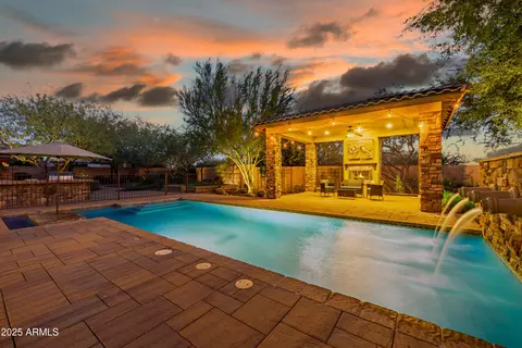 8721 W Villa Lindo Dr, Peoria, AZ 85383