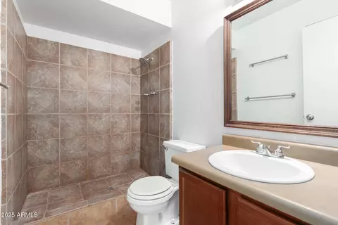 Bath - 2809 E Contessa St, Mesa, AZ 85213 photo 1 of 2