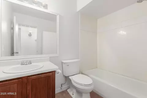 Bath - 2809 E Contessa St, Mesa, AZ 85213 photo 2 of 2