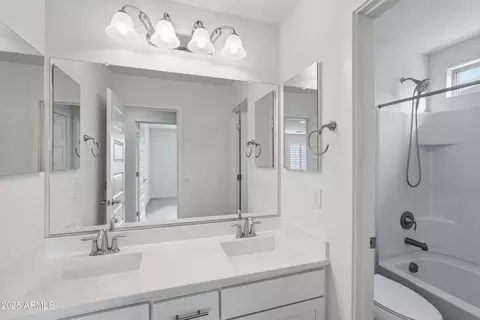 Bath - 3035 E Quenton St, Mesa, AZ 85213 photo 1 of 7