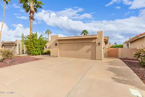 26001 S Greencastle Dr, Sun Lakes, AZ 85248