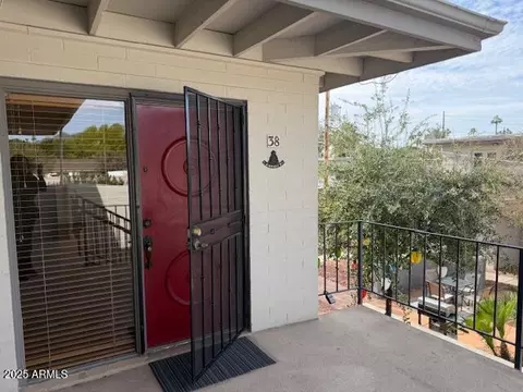 4131 E Camelback Rd #38, Phoenix, AZ 85018