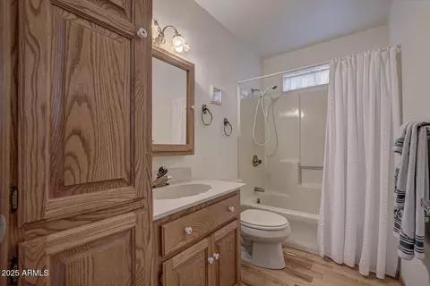 Bath - 5838 E Arroyo Way, Pine, AZ 85544 photo 1 of 4