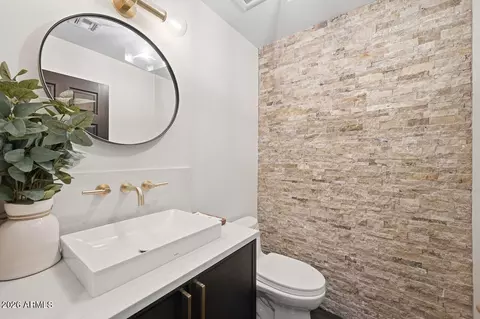 Bath - 3301 E Tonto Dr, Phoenix, AZ 85044 photo 5 of 5