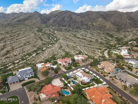 View/Area - 3301 E Tonto Dr, Phoenix, AZ 85044 photo 3 of 5