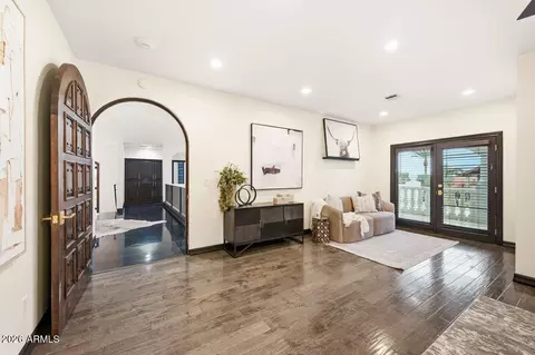 Entry Way - 3301 E Tonto Dr, Phoenix, AZ 85044 photo 3 of 3