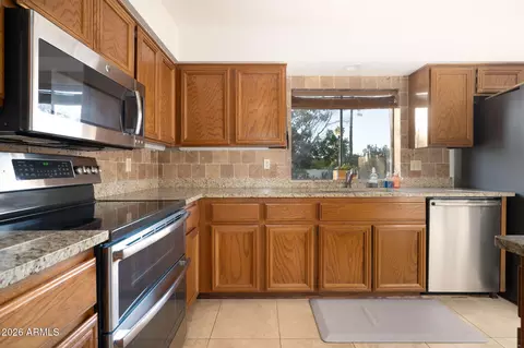Kitchen - 4621 E Winston Dr, Phoenix, AZ 85044 photo 1 of 1