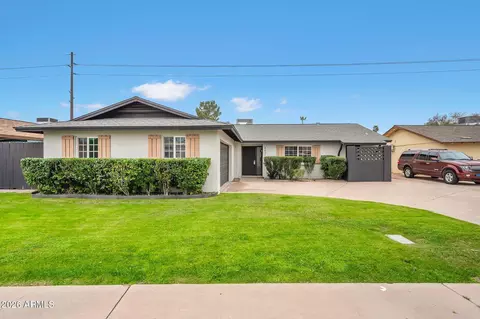 8631 E Plaza Ave, Scottsdale, AZ 85250