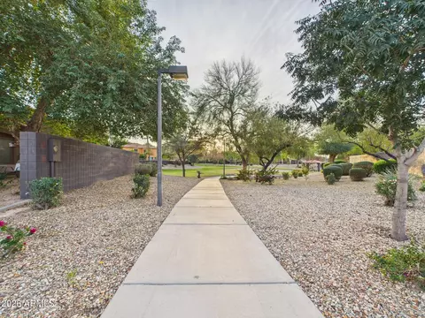 912 N 164th Dr, Goodyear, AZ 85338