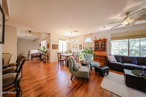 10655 N 9th St #203, Phoenix, AZ 85020