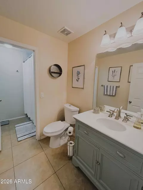 Bath - 1015 N 91st Pl, Mesa, AZ 85207 photo 2 of 2