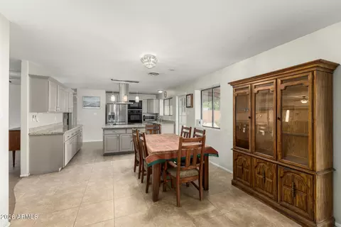 Dining - 314 El Caminito Dr, Phoenix, AZ 85020 photo 1 of 2