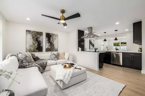5207 E Windsor Ave, Phoenix, AZ 85008