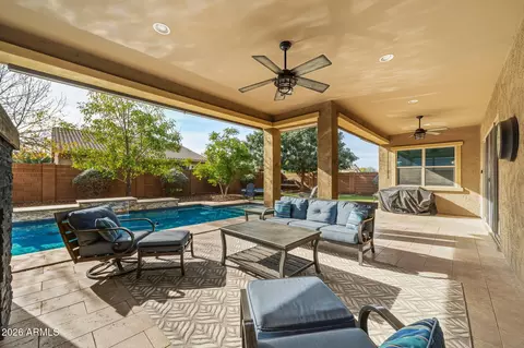 Exterior - 3921 E Chestnut Ln, Gilbert, AZ 85298 photo 2 of 5