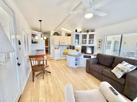 111 S Greenfield Rd #589, Mesa, AZ 85206