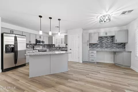Kitchen - 10234 E Carol Ave, Mesa, AZ 85208 photo 1 of 4