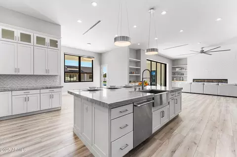 Kitchen - 24614 S 183rd Pl, Gilbert, AZ 85298 photo 2 of 4