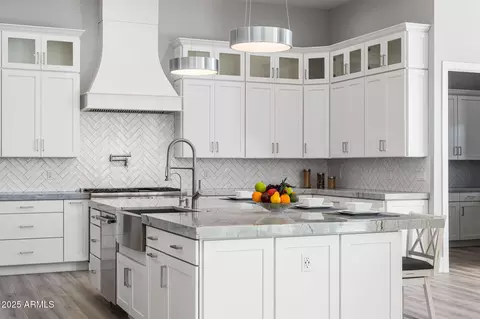 Kitchen - 24614 S 183rd Pl, Gilbert, AZ 85298 photo 3 of 4