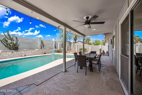 Exterior - 4136 W Hearn Rd, Phoenix, AZ 85053 photo 2 of 11