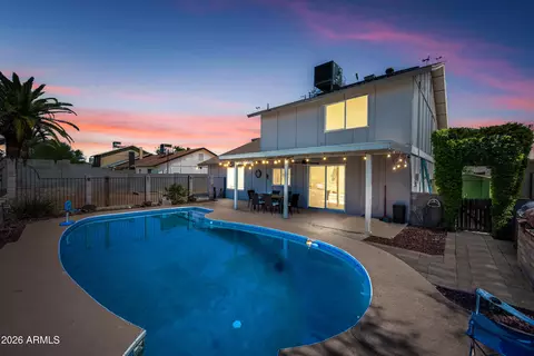 Exterior - 4136 W Hearn Rd, Phoenix, AZ 85053 photo 3 of 11