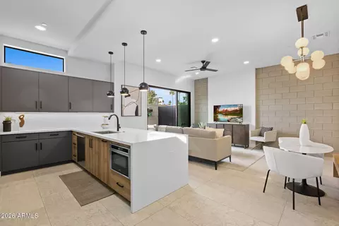 Kitchen - 377 E Windsor Ave #7, Phoenix, AZ 85004 photo 3 of 3