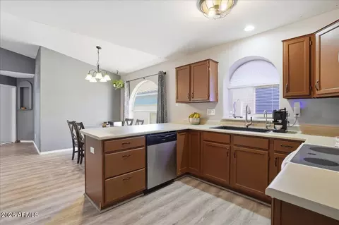 Kitchen - 4013 E Alder Ave, Mesa, AZ 85206 photo 3 of 3