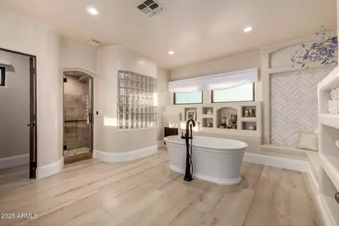 Bath - 8205 E Quill St, Mesa, AZ 85207 photo 1 of 6