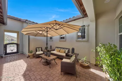 Exterior - 2028 E Chama Dr, Phoenix, AZ 85024 photo 7 of 8