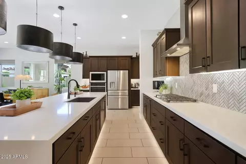 Kitchen - 2028 E Chama Dr, Phoenix, AZ 85024 photo 2 of 4