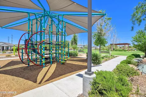 View/Area - 2028 E Chama Dr, Phoenix, AZ 85024 photo 1 of 2