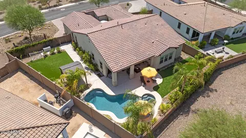 Exterior - 2028 E Chama Dr, Phoenix, AZ 85024 photo 2 of 8