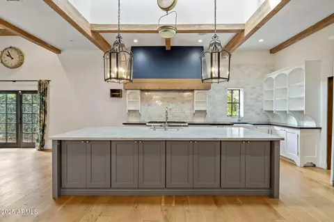 Kitchen - 135 E Maryland Ave, Phoenix, AZ 85012 photo 2 of 5