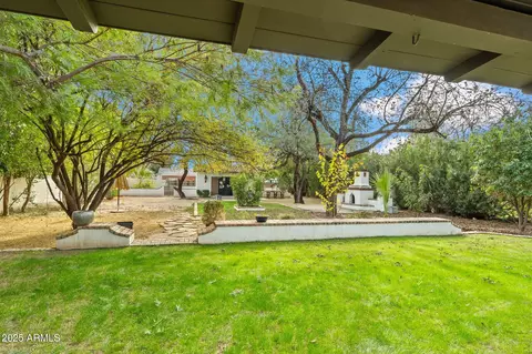 Exterior - 135 E Maryland Ave, Phoenix, AZ 85012 photo 16 of 16