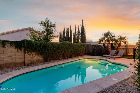 Exterior - 3401 E Utopia Rd, Phoenix, AZ 85050 photo 6 of 14