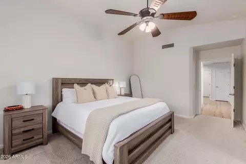 Bedroom - 3401 E Utopia Rd, Phoenix, AZ 85050 photo 4 of 7