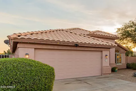 Exterior - 3401 E Utopia Rd, Phoenix, AZ 85050 photo 5 of 14