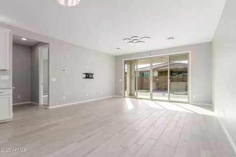 Living - 737 E Betsy Ln, Gilbert, AZ 85296 photo 4 of 5