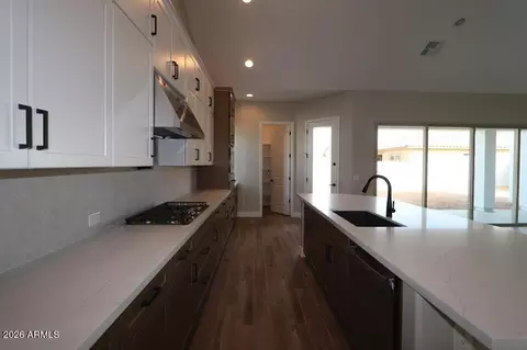 Kitchen - 9781 S Gold Stone Trl, Apache Junction, AZ 85120 photo 2 of 3