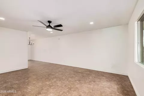 5237 S 46th St, Phoenix, AZ 85040 photo 6