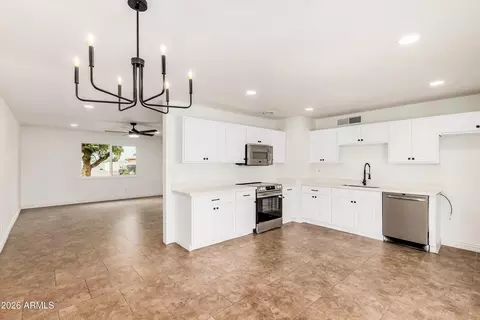 5237 S 46th St, Phoenix, AZ 85040 photo 11