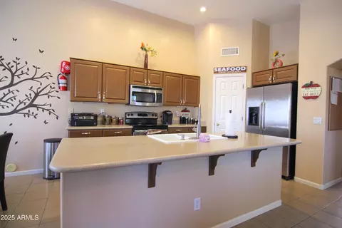 Kitchen - 3569 E Utopia Rd, Phoenix, AZ 85050 photo 2 of 2