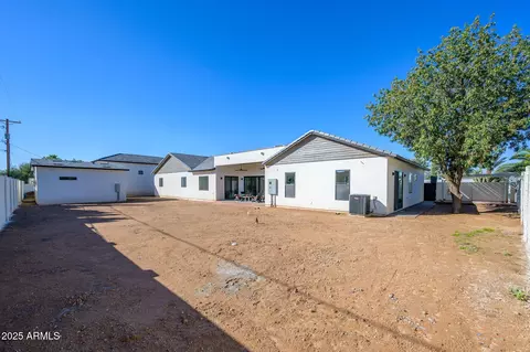 Exterior - 6515 E Holiday Dr, Mesa, AZ 85215 photo 15 of 17
