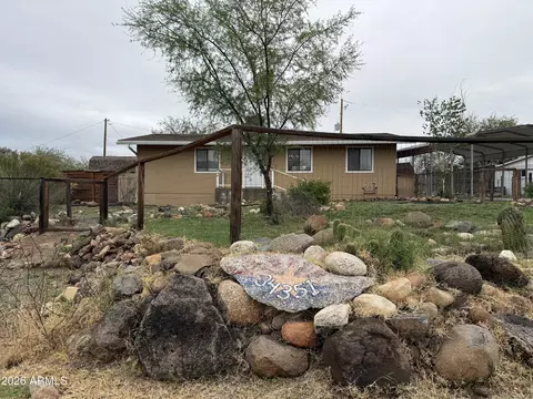 34351 S Vladimir St, Black Canyon City, AZ 85324