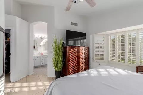 Bedroom - 4309 E Tether Trl, Phoenix, AZ 85050 photo 1 of 3